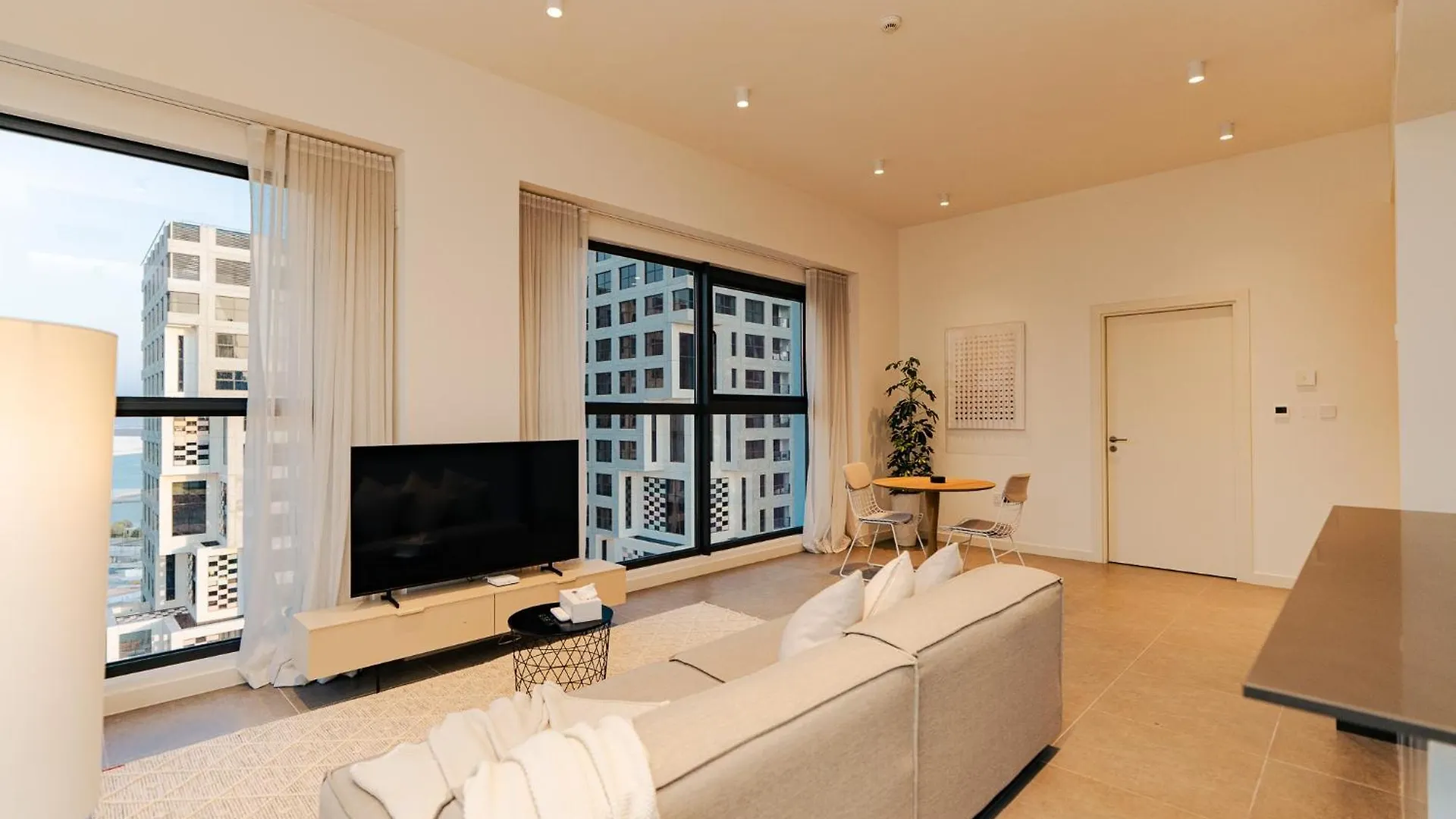 Voyage One Bedroom In Pixel Tower Abu Dhabi 0*,