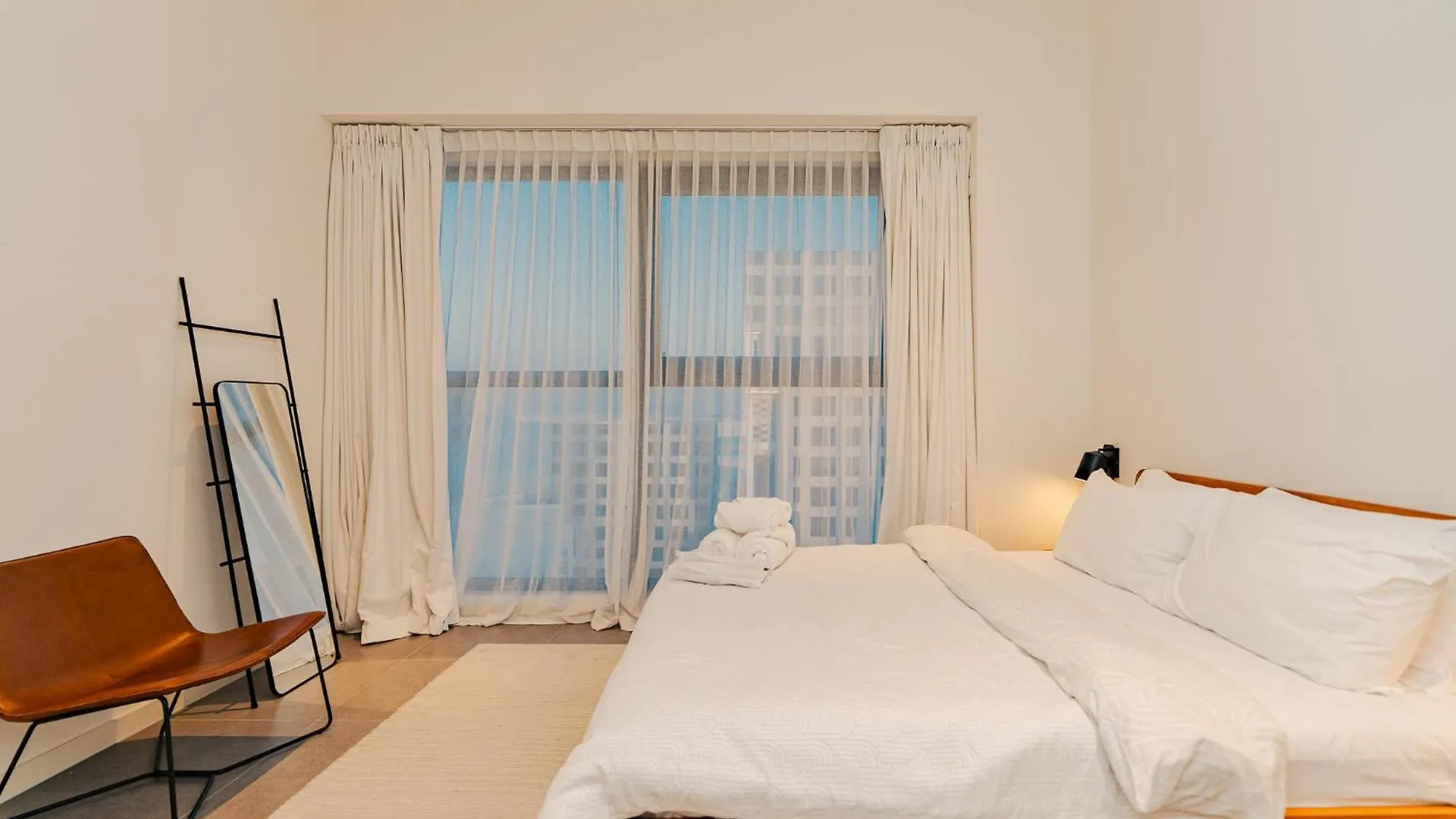 Voyage One Bedroom In Pixel Tower Abu Dhabi Lägenhet